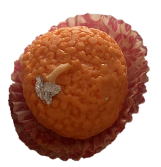 laddoo shaped candle